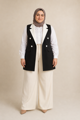 Black Contrast White-Lapel Plus Size Vest on model